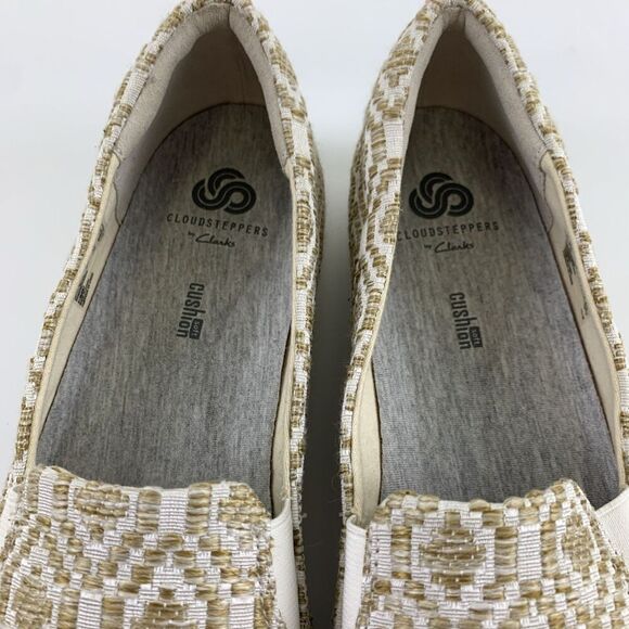 Clarks Cloudsteppers Step Glow Slip On Loafer Soft Cushion Woven Pattern Women 9 - Picture 5 of 13